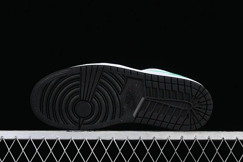 All categories Air Jordan Jordan series basketball shoes Air Jordan 1 Low G version pure original Air Jordan 1 Low AJ1 Joe 1 mint black and green low-top cultural basketball shoes 553558-131